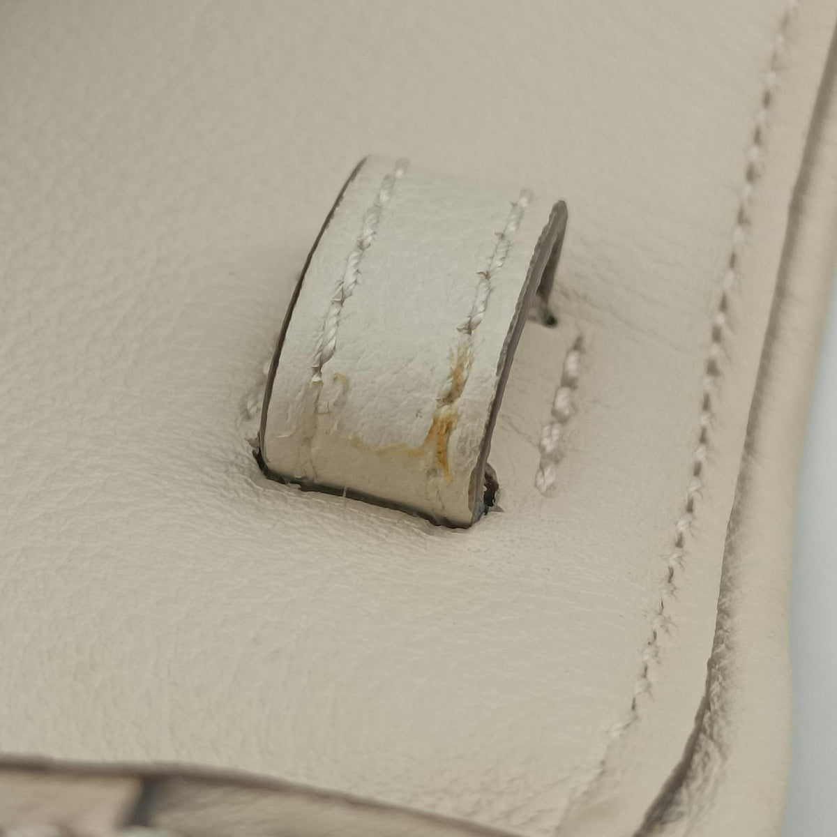 Pre-owned Gucci Blondie Chain White Leather 699268 shoulderbag | stylenewstar