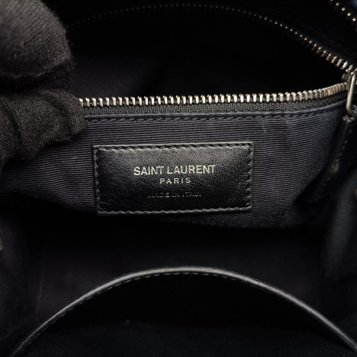 Secondhand Yves Saint Laurent LOULOU Navy Leather 454317 shoulderbag | stylenewstar