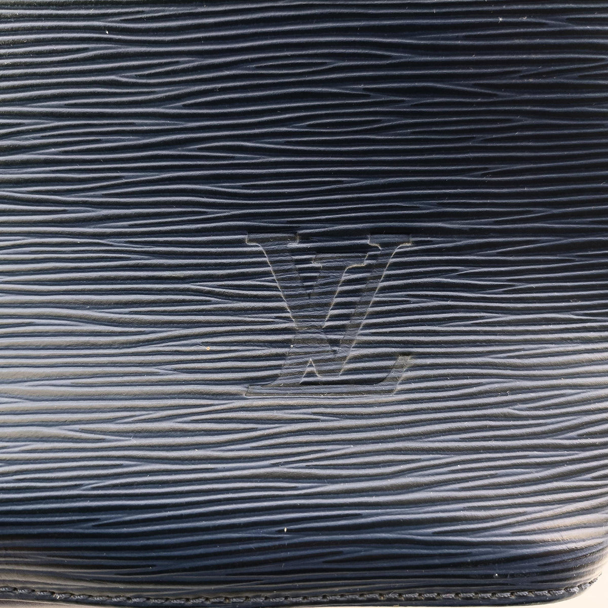 Pre-owned Louis Vuitton NeoNoe INDIGO×Red Epi M54367 shoulderbag | stylenewstar