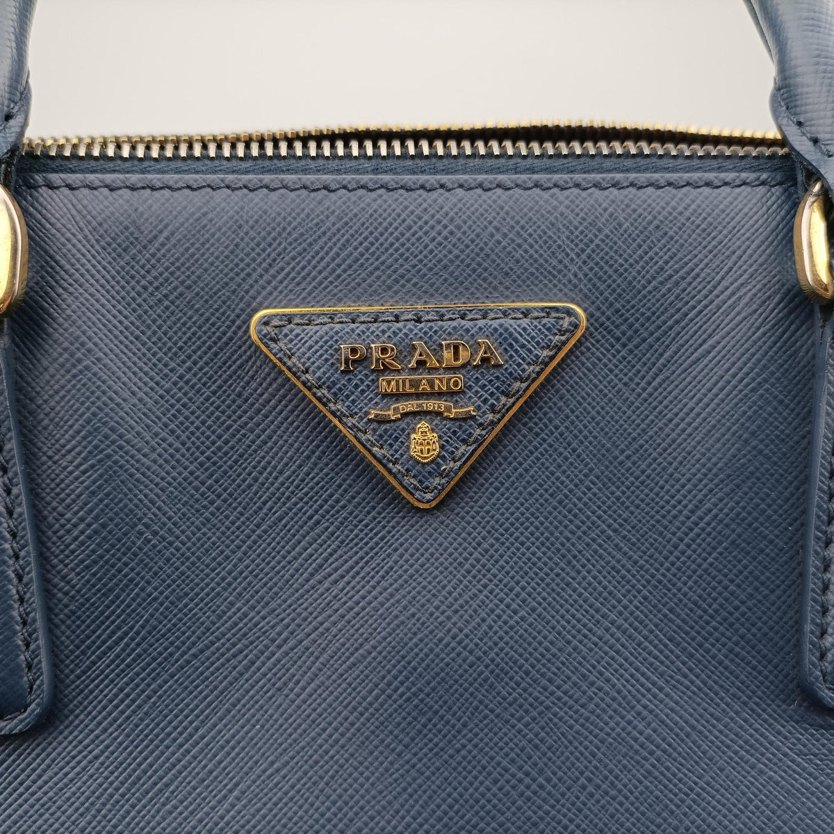 Pre-owned Prada Galleria Navy SAFFIANO Leather BN2274 handbag | stylenewstar