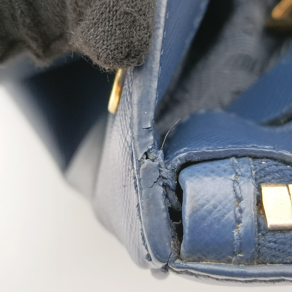 Secondhand Prada Galleria Navy SAFFIANO Leather BN2274 handbag | stylenewstar