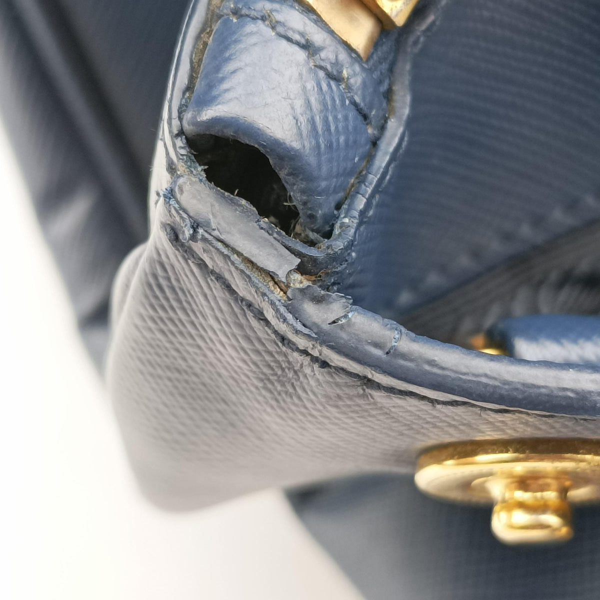 Secondhand Prada Galleria Navy SAFFIANO Leather BN2274 handbag | stylenewstar