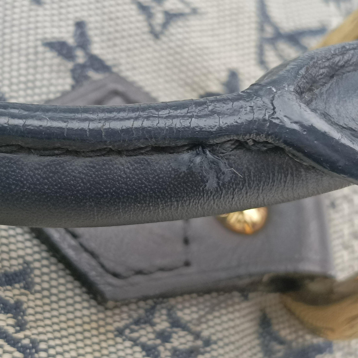 Vintage Louis Vuitton Monogram Mini Alma Long Navy × Gray Canvas × Leather M92303 handbag | stylenewstar