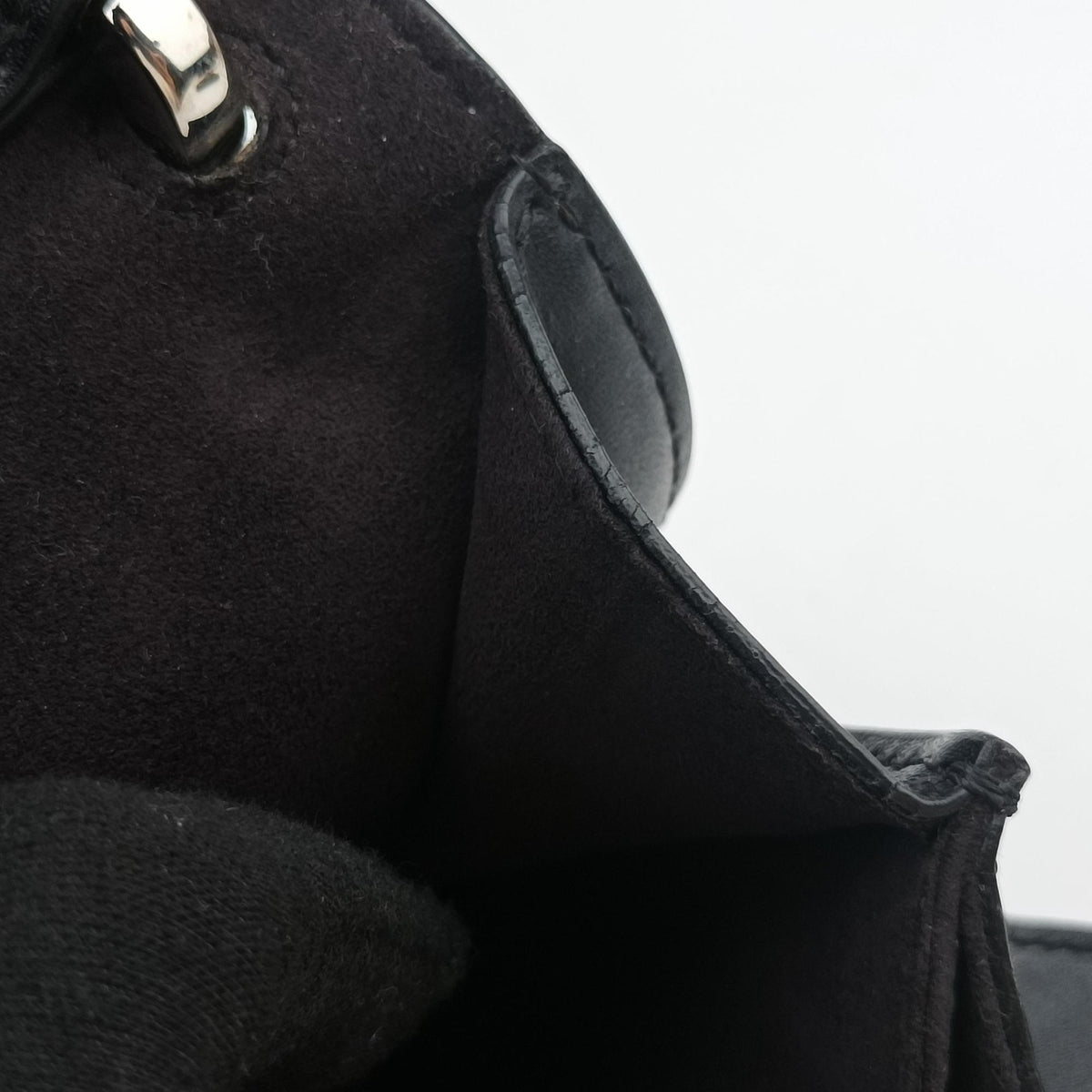Vintage Fendi Kan I Black Leather 8M0381 shoulderbag | stylenewstar
