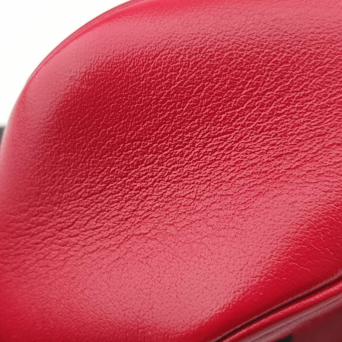 Pre-owned Gucci GG Marmont Red Leather 476433 shoulderbag | stylenewstar