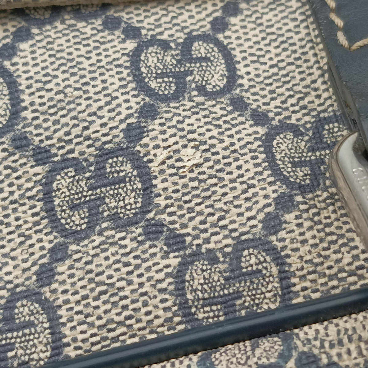 Vintage Gucci GG Supreme Business Beige×Navy PVC coated canvas×Leather 322287 handbag | stylenewstar