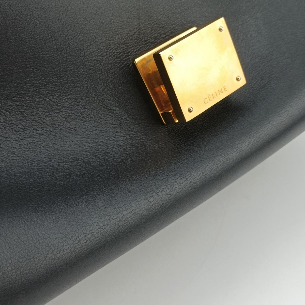 Pre-owned Celine Trapeze Beige×black×pink Suede × leather  shoulderbag | stylenewstar