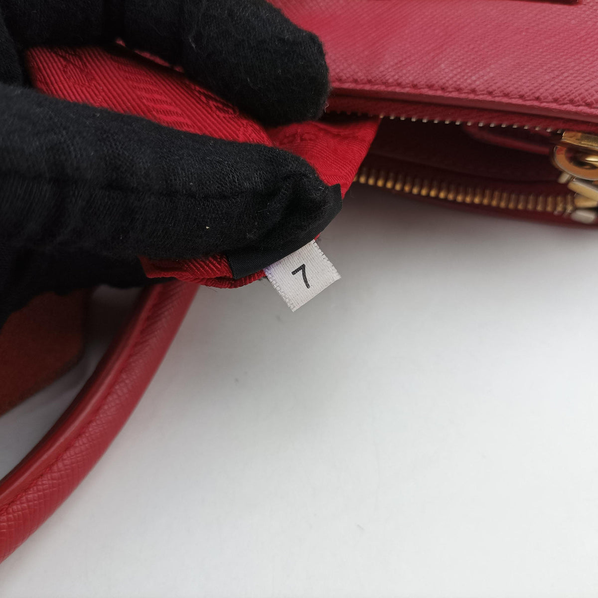 Pre-owned Prada Galleria Red SAFFIANO Leather BN1786 handbag | stylenewstar