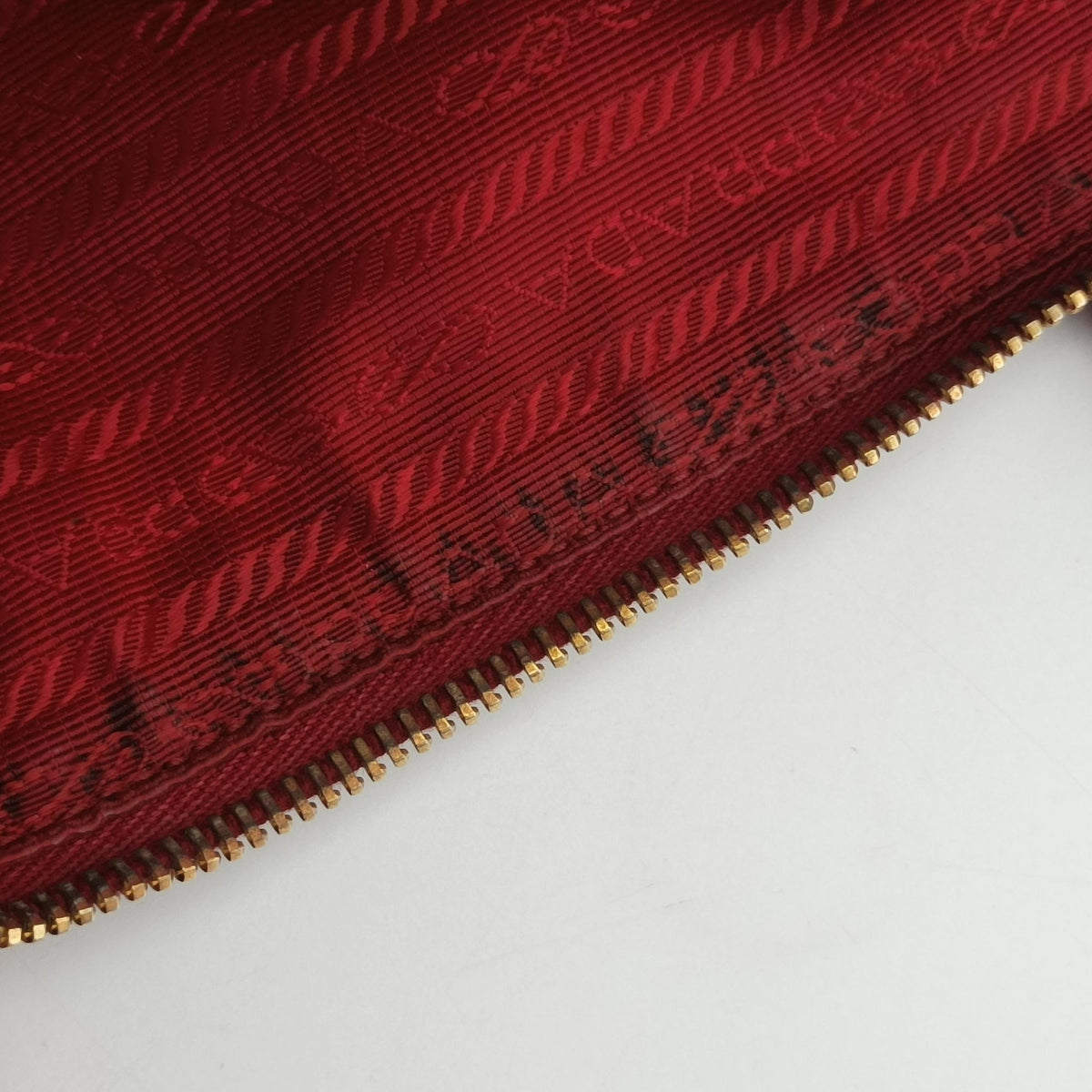 Pre-owned Prada Galleria Red SAFFIANO Leather BN1786 handbag | stylenewstar