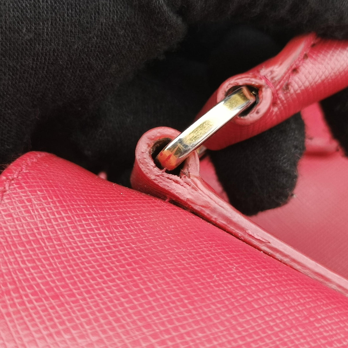Pre-owned Prada Galleria Red SAFFIANO Leather BN1786 handbag | stylenewstar
