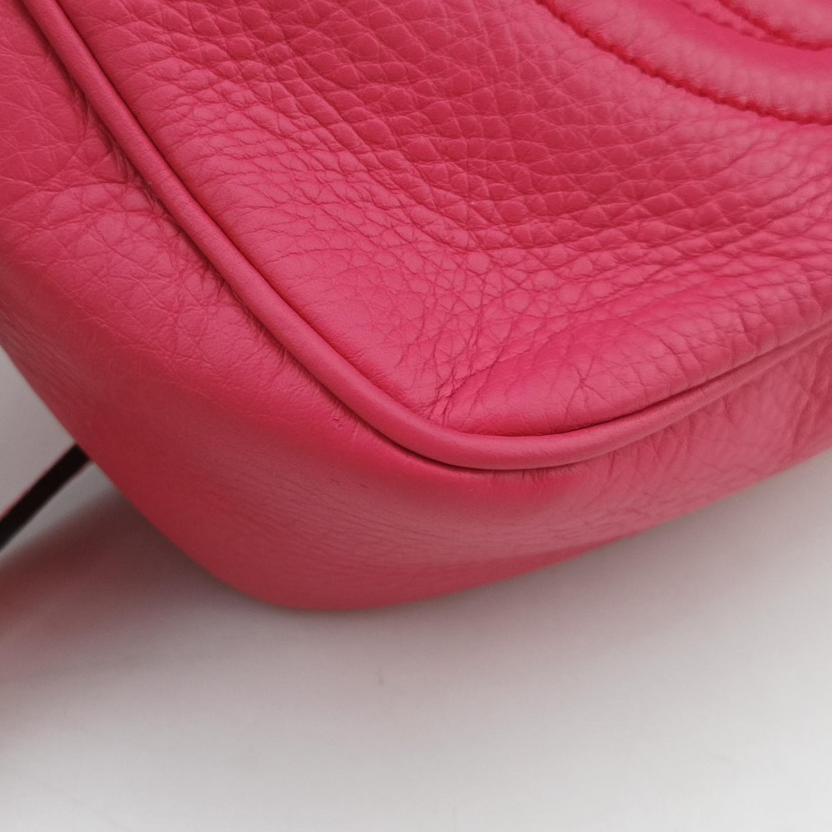Pre-owned Gucci Soho Rose Leather 308364 shoulderbag | stylenewstar