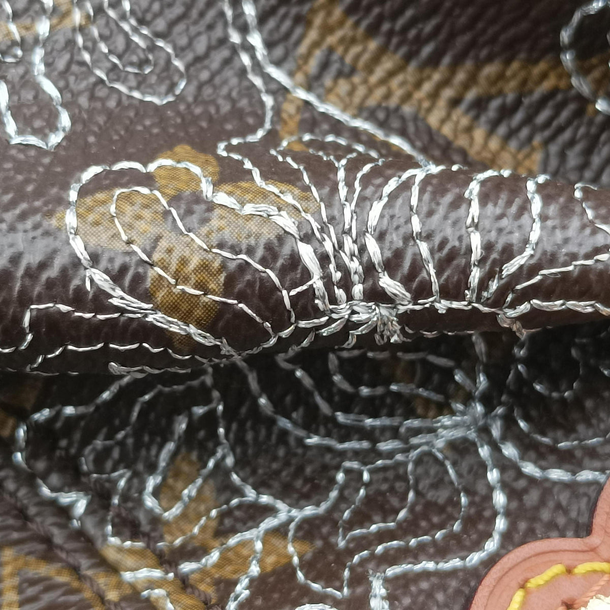 Pre-owned Louis Vuitton Kirsten Brown Monogram Dentelle Kirsten M95403 shoulderbag | stylenewstar
