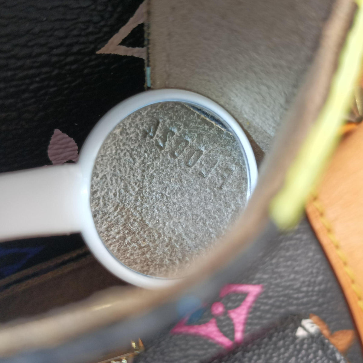 Secondhand Louis Vuitton Keepall 45 noir Monogram Multicolor M92640 handbag | stylenewstar