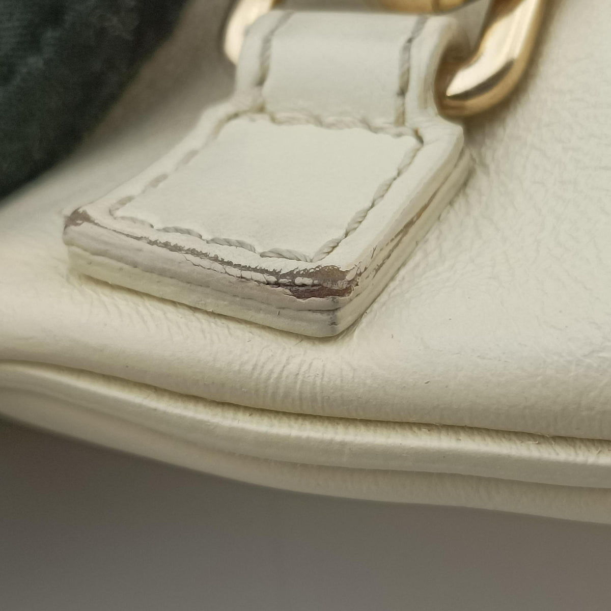 Pre-owned Chloe FAYE mini White leather  shoulderbag | stylenewstar