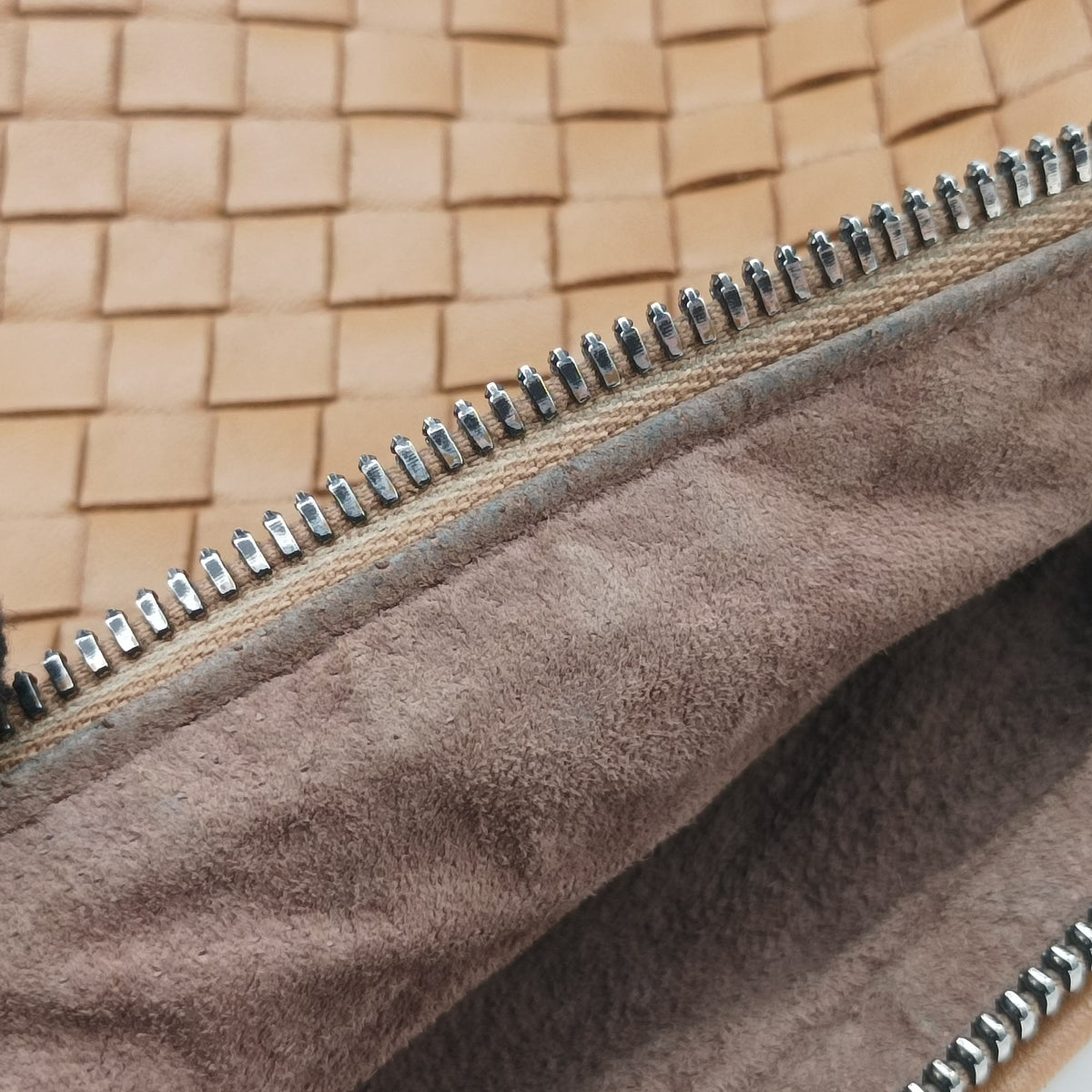 Pre-owned Bottega Veneta Nodini Intrecciato Beige Lambskin  shoulderbag | stylenewstar