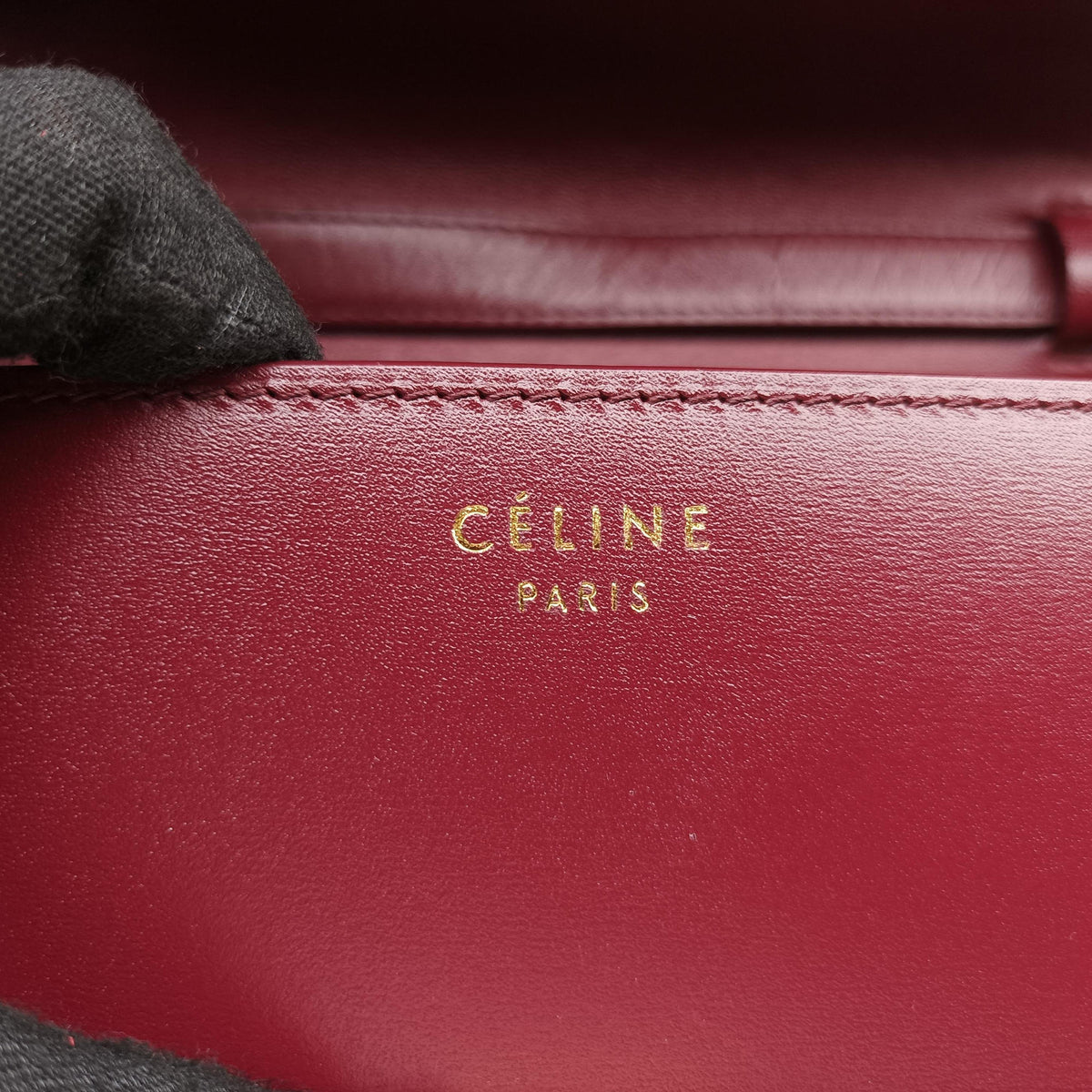 Vintage Celine Classic Box Burgundy Leather  shoulderbag | stylenewstar