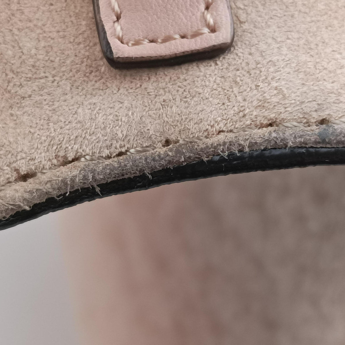 Secondhand Fendi 3 BAGUETTE Pink fur 8BR757 shoulderbag | stylenewstar