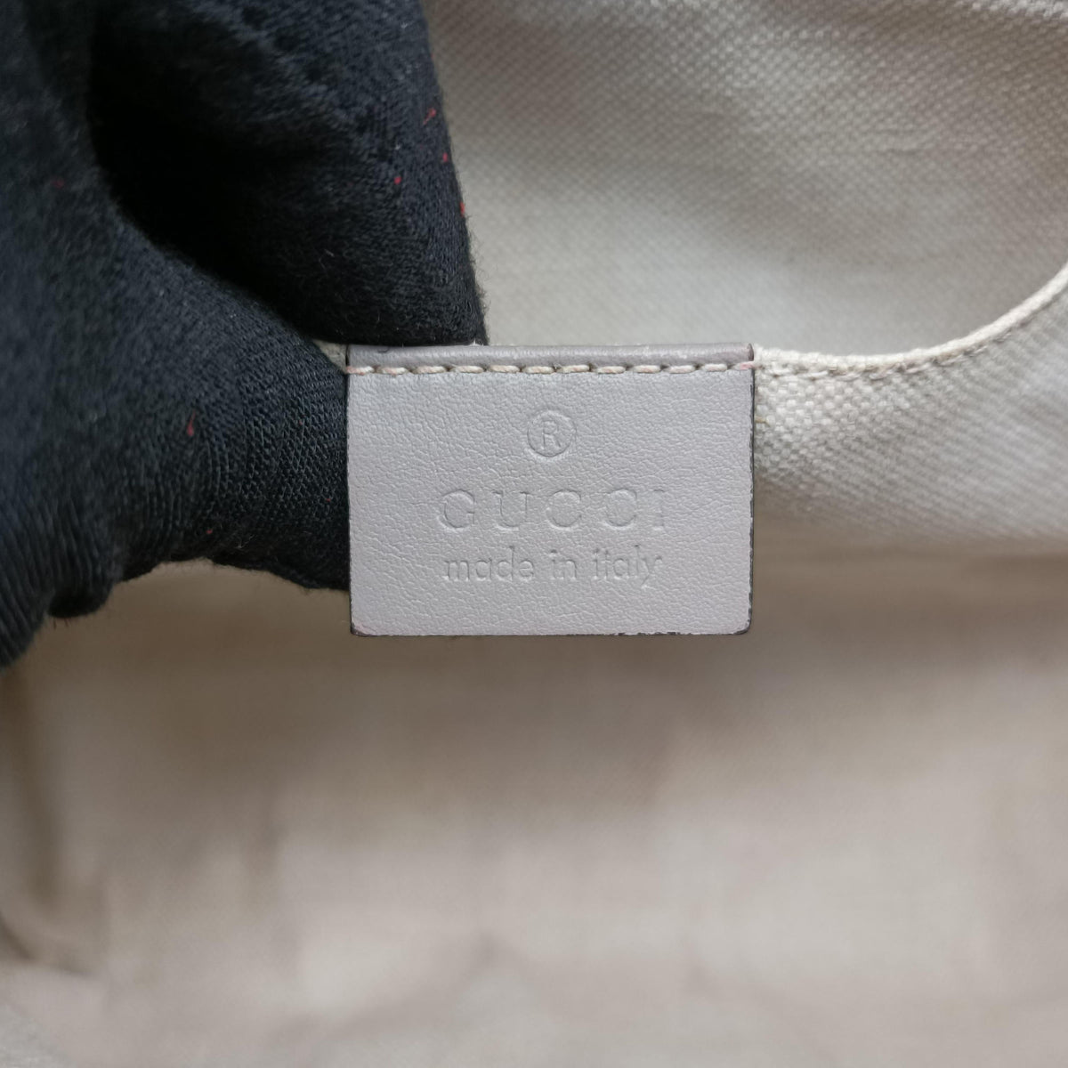 Vintage Gucci Emily Grey Leather 369621 shoulderbag | stylenewstar