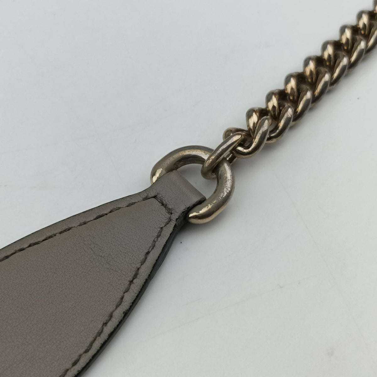 Vintage Gucci Emily Grey Leather 369621 shoulderbag | stylenewstar