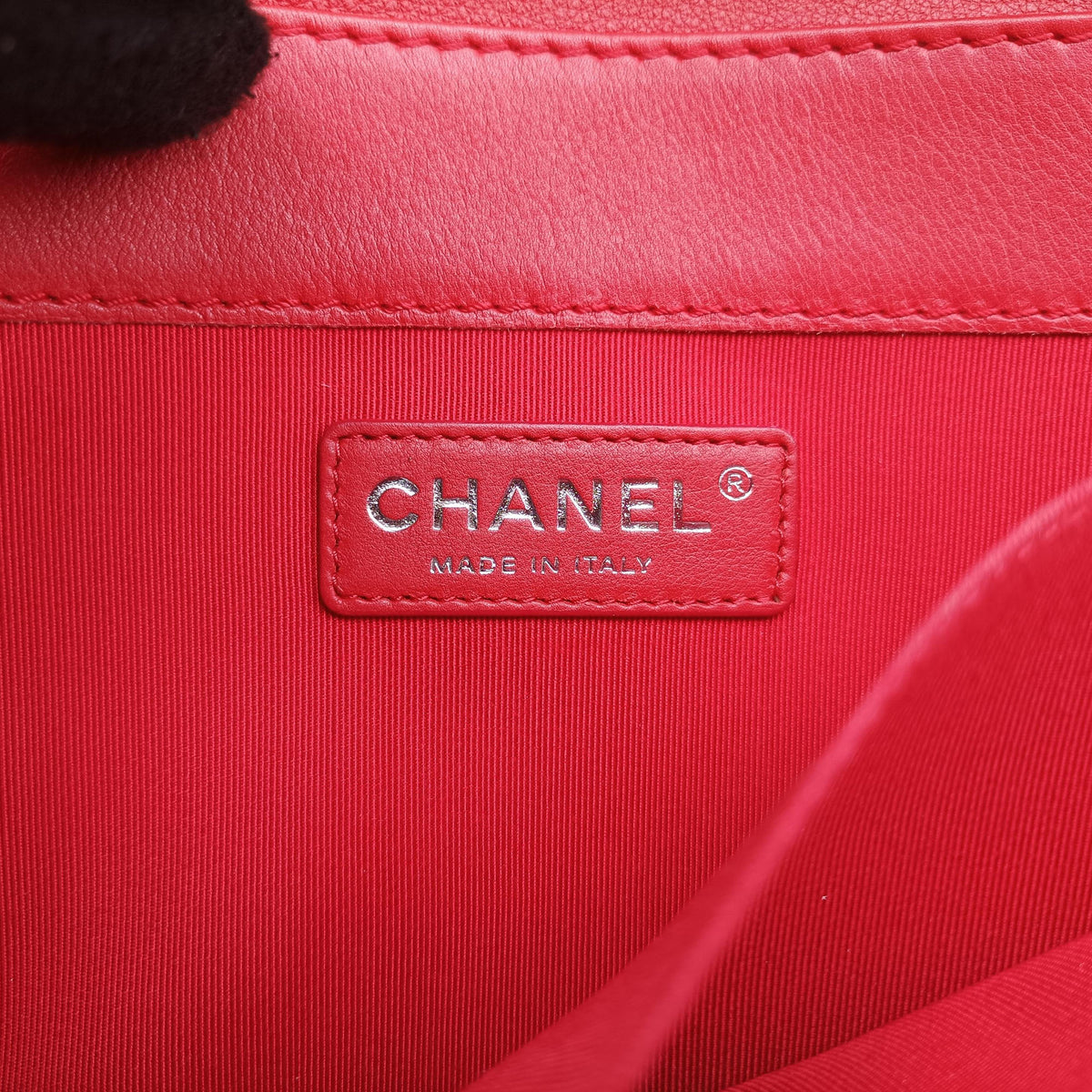 Secondhand Chanel BOY CHANEL Red Leather A67948 shoulderbag | stylenewstar