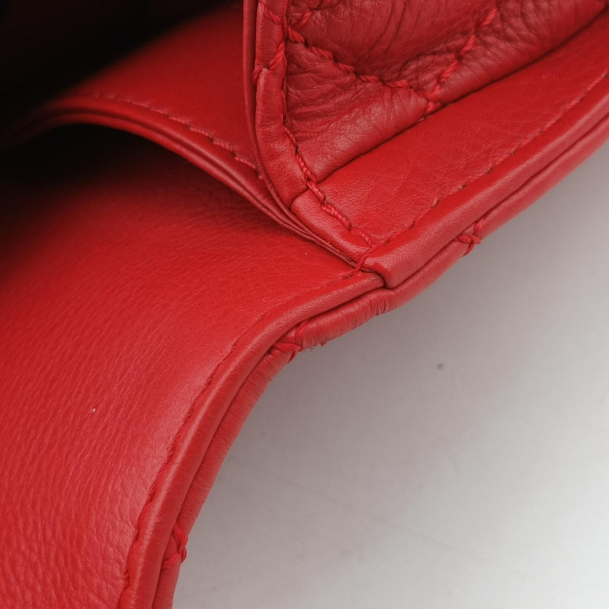 Secondhand Chanel BOY CHANEL Red Leather A67948 shoulderbag | stylenewstar