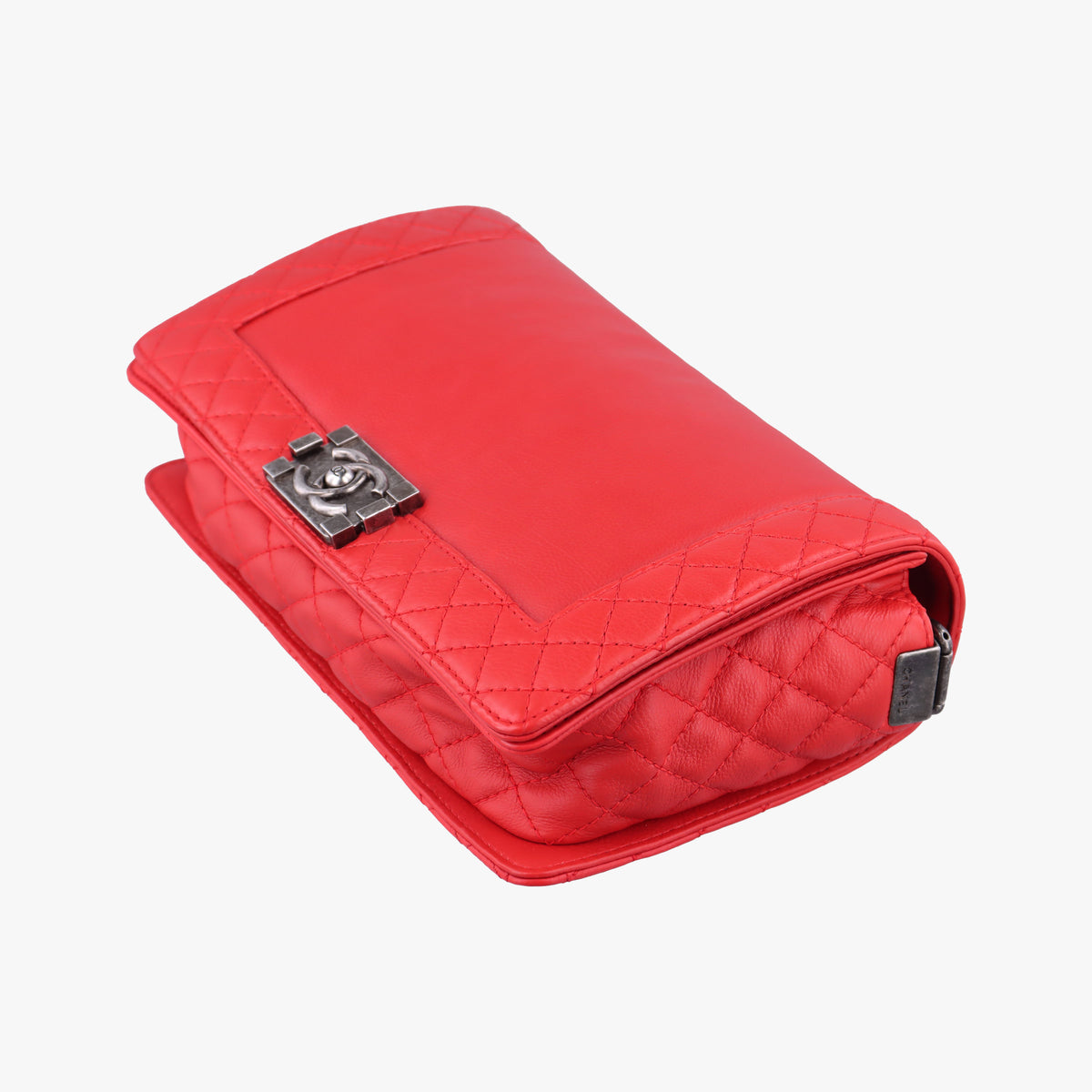 Secondhand Chanel BOY CHANEL Red Leather A67948 shoulderbag | stylenewstar