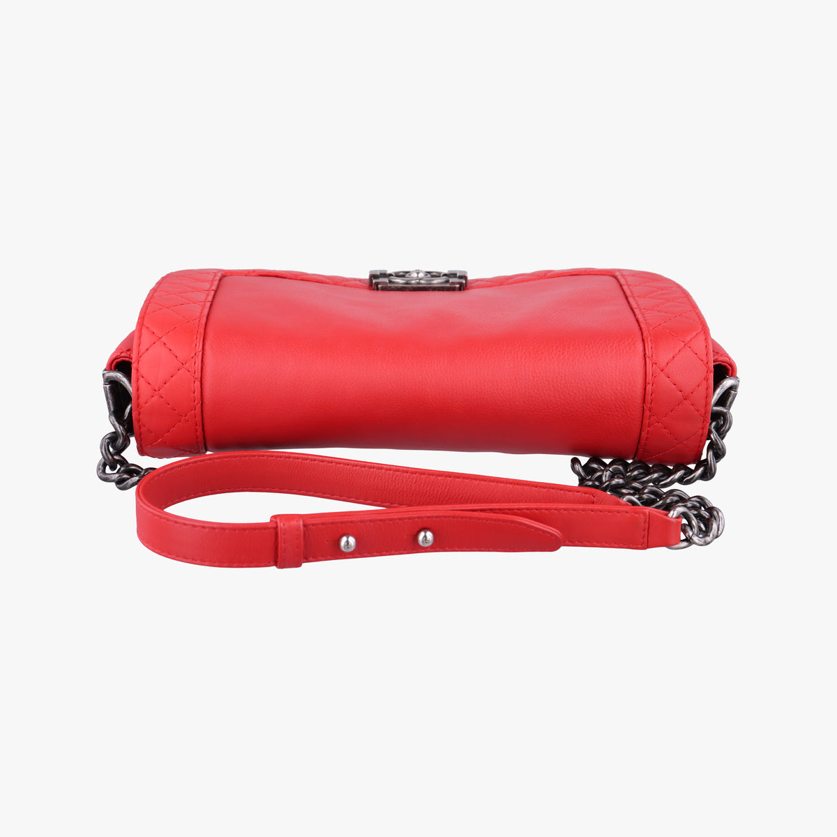 Secondhand Chanel BOY CHANEL Red Leather A67948 shoulderbag | stylenewstar