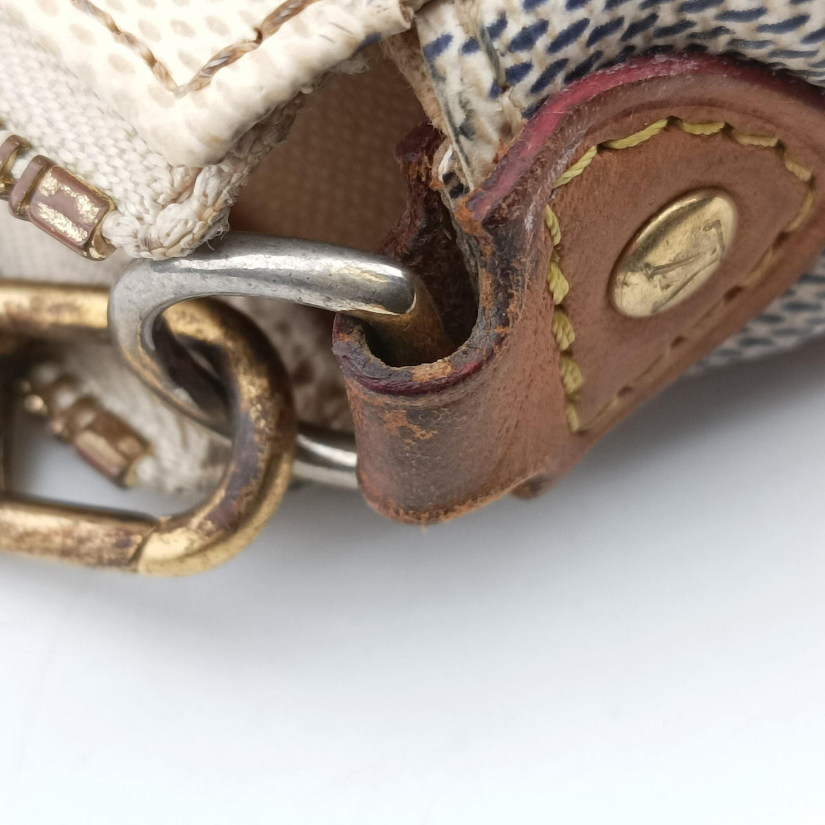 Pre-owned Louis Vuitton EVA AZUR Damier Canvas N55214 shoulderbag | stylenewstar