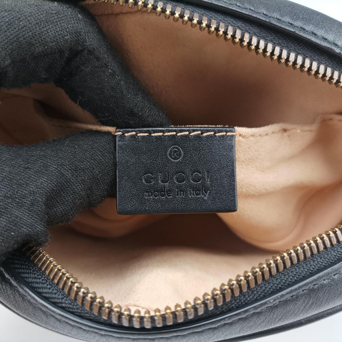 Pre-owned Gucci GG Marmont Black Leather 476434 bum bag/waist bag | stylenewstar