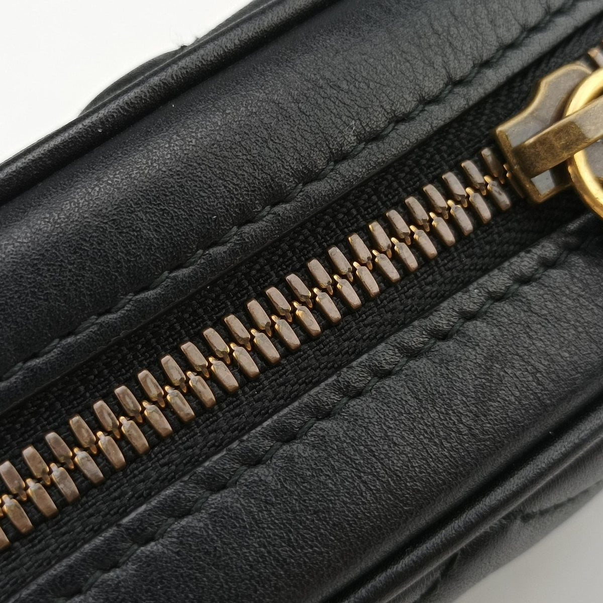 Pre-owned Gucci GG Marmont Black Leather 476434 bum bag/waist bag | stylenewstar
