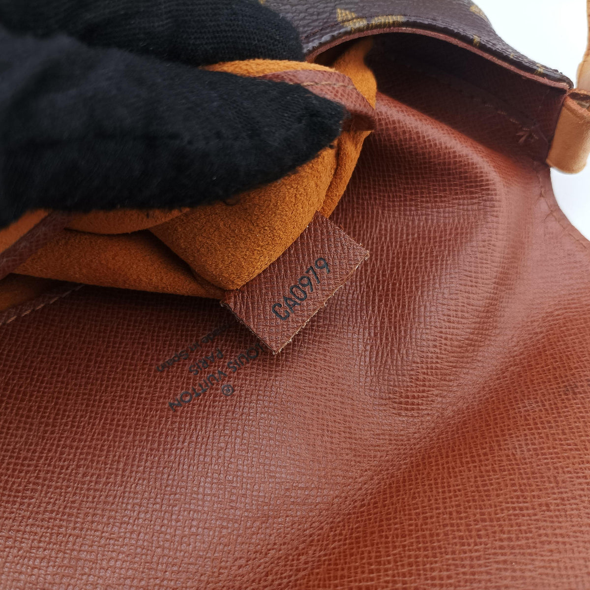 Secondhand Louis Vuitton Mustet Salsa (short strap) Brown Monogram Canvas M51258 shoulderbag | stylenewstar