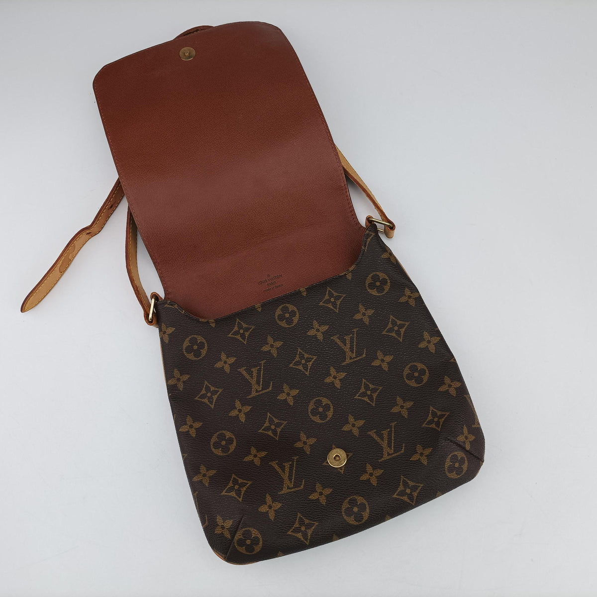 Secondhand Louis Vuitton Mustet Salsa (short strap) Brown Monogram Canvas M51258 shoulderbag | stylenewstar
