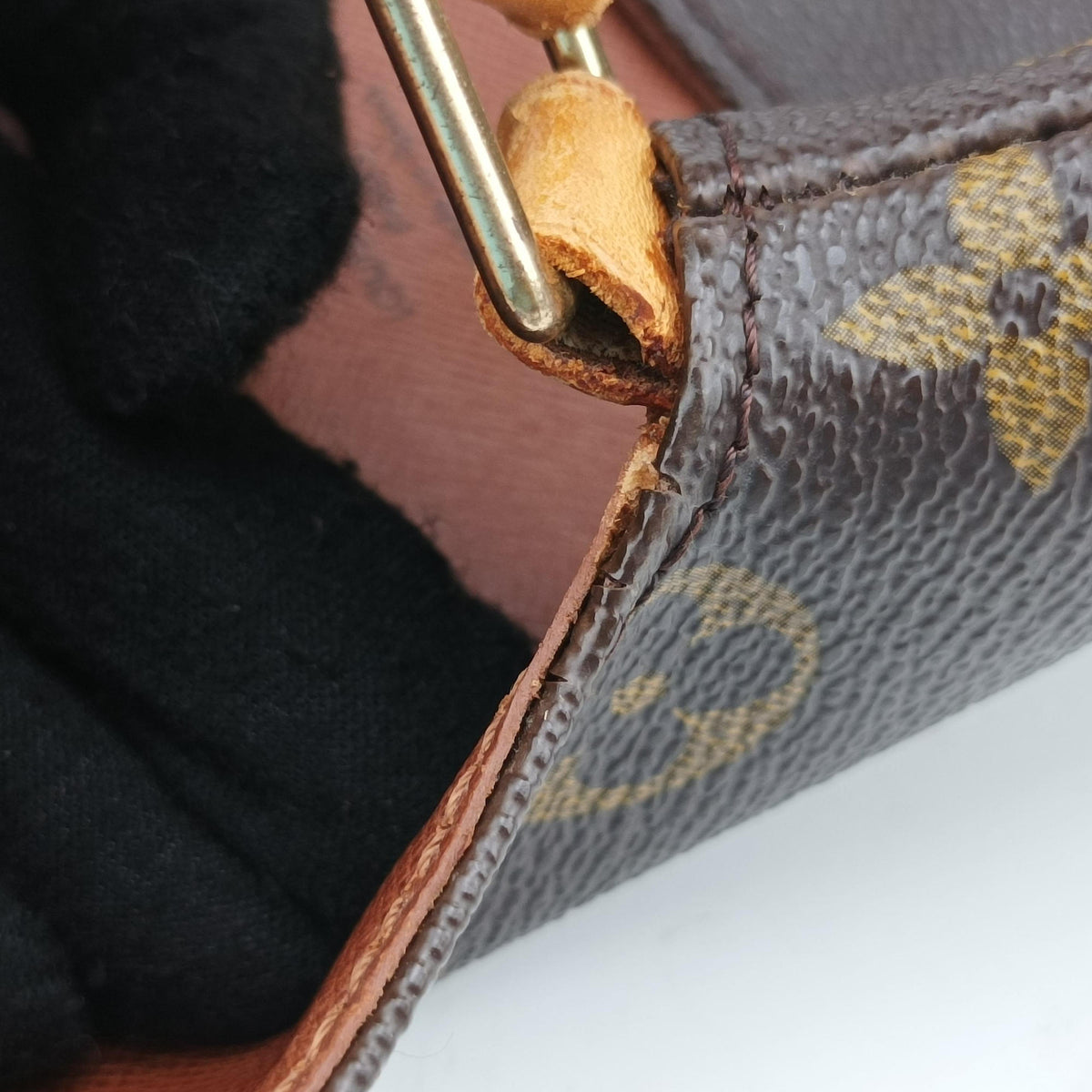 Secondhand Louis Vuitton Mustet Salsa (short strap) Brown Monogram Canvas M51258 shoulderbag | stylenewstar