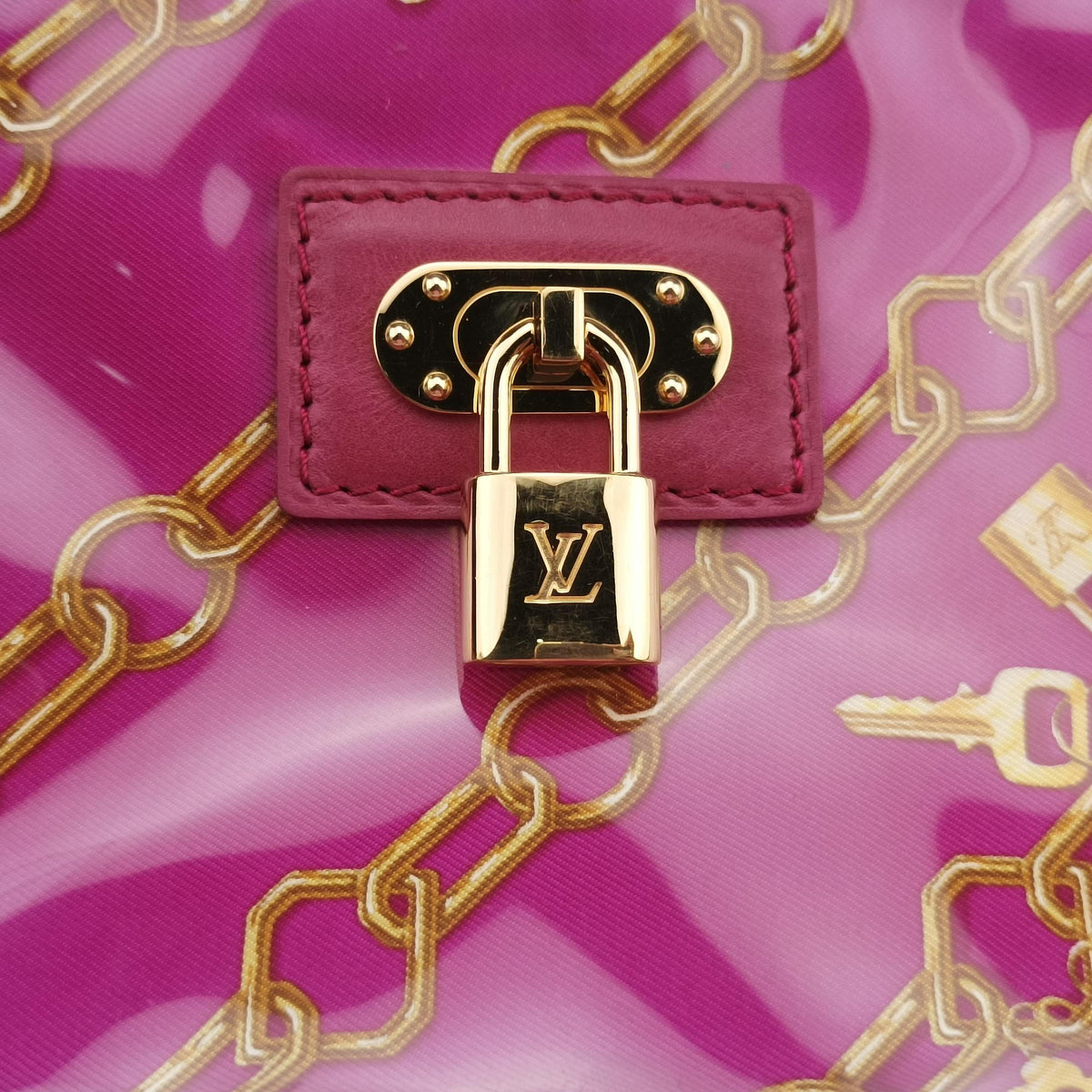 Secondhand Louis Vuitton Charm Pochette Accessoires pink×multicolor leather×vinyl M95160 shoulderbag | stylenewstar