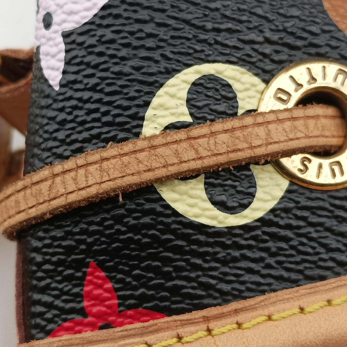 Pre-owned Louis Vuitton Petit Noe Noir Monogram Multicolor M42230 shoulderbag | stylenewstar