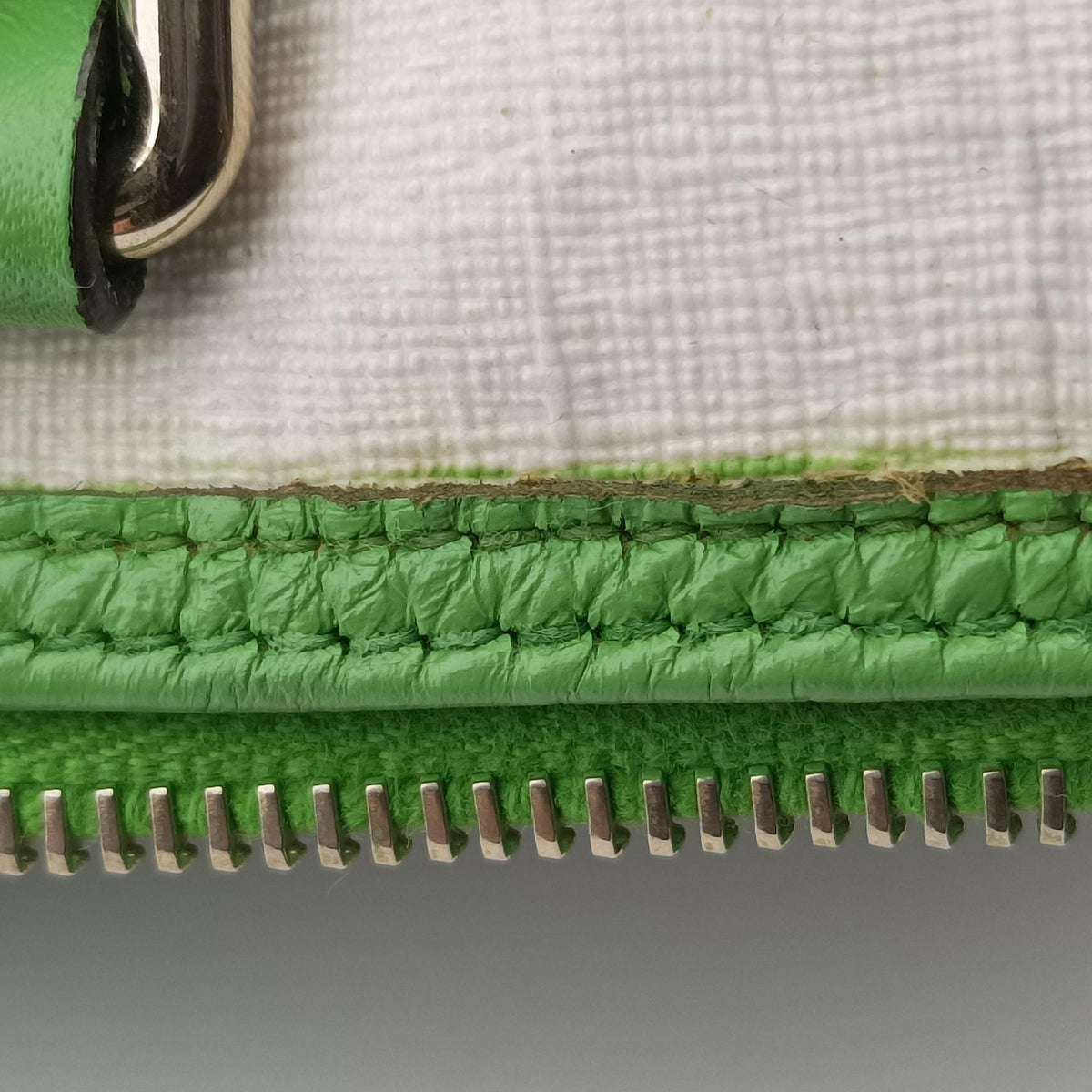 Pre-owned Gucci UNICEF Joy Green x White x Black PVC coated canvas 189895 handbag | stylenewstar
