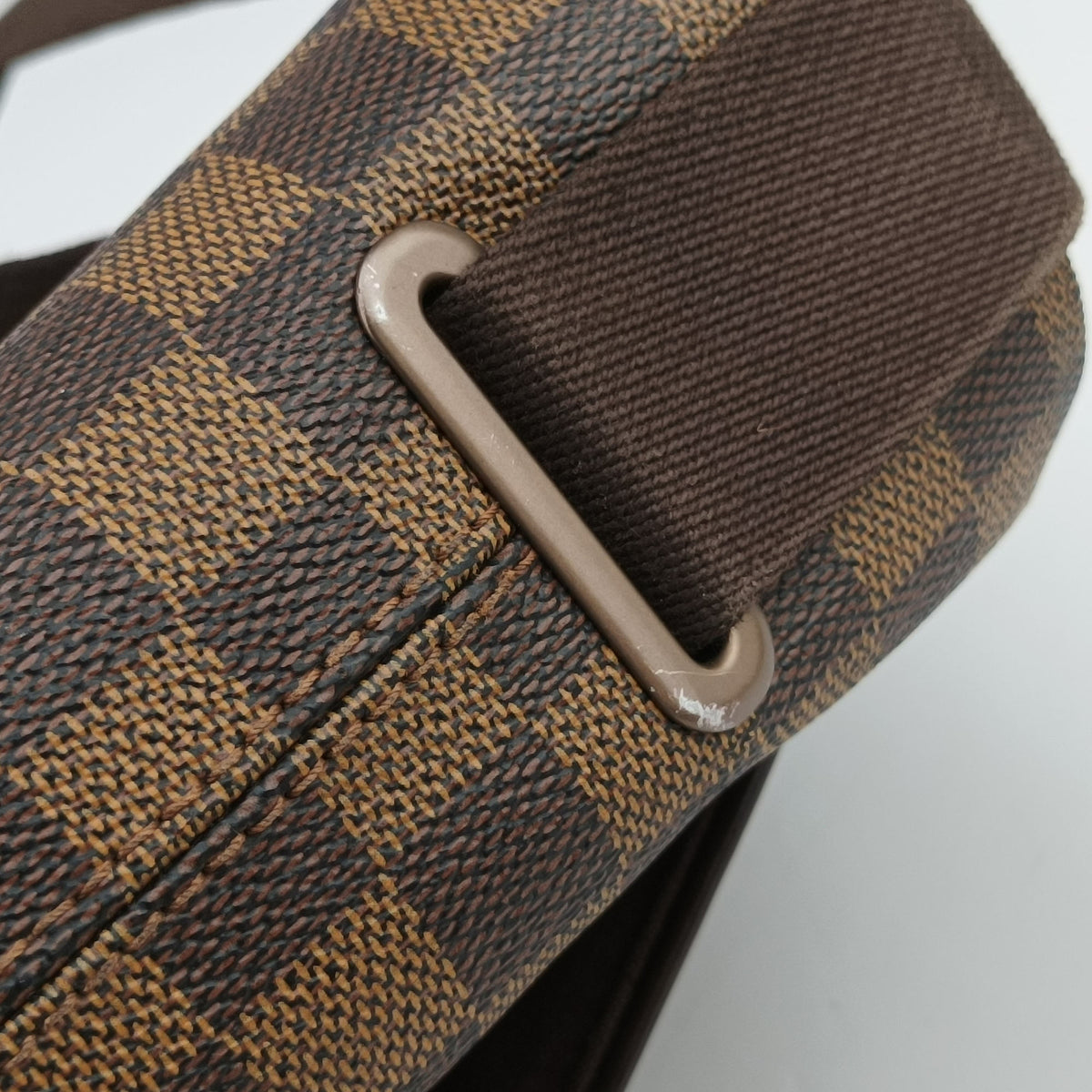 Pre-owned Louis Vuitton District MM EBENE Damier Canvas N41212 shoulderbag | stylenewstar