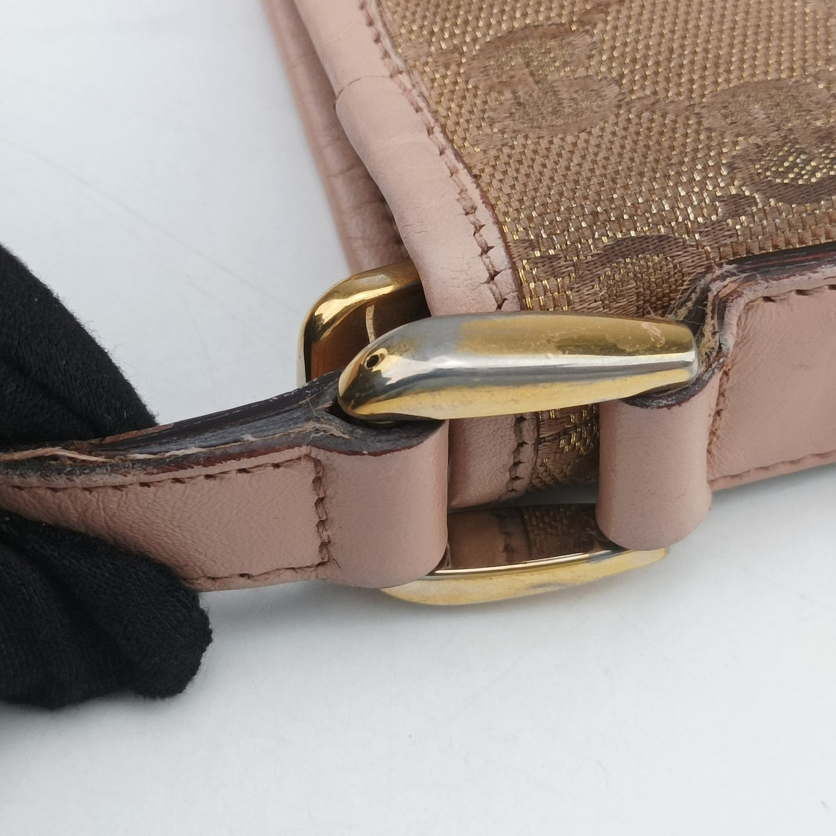 Pre-owned Gucci Abbey Pink canvas 131326 shoulderbag | stylenewstar