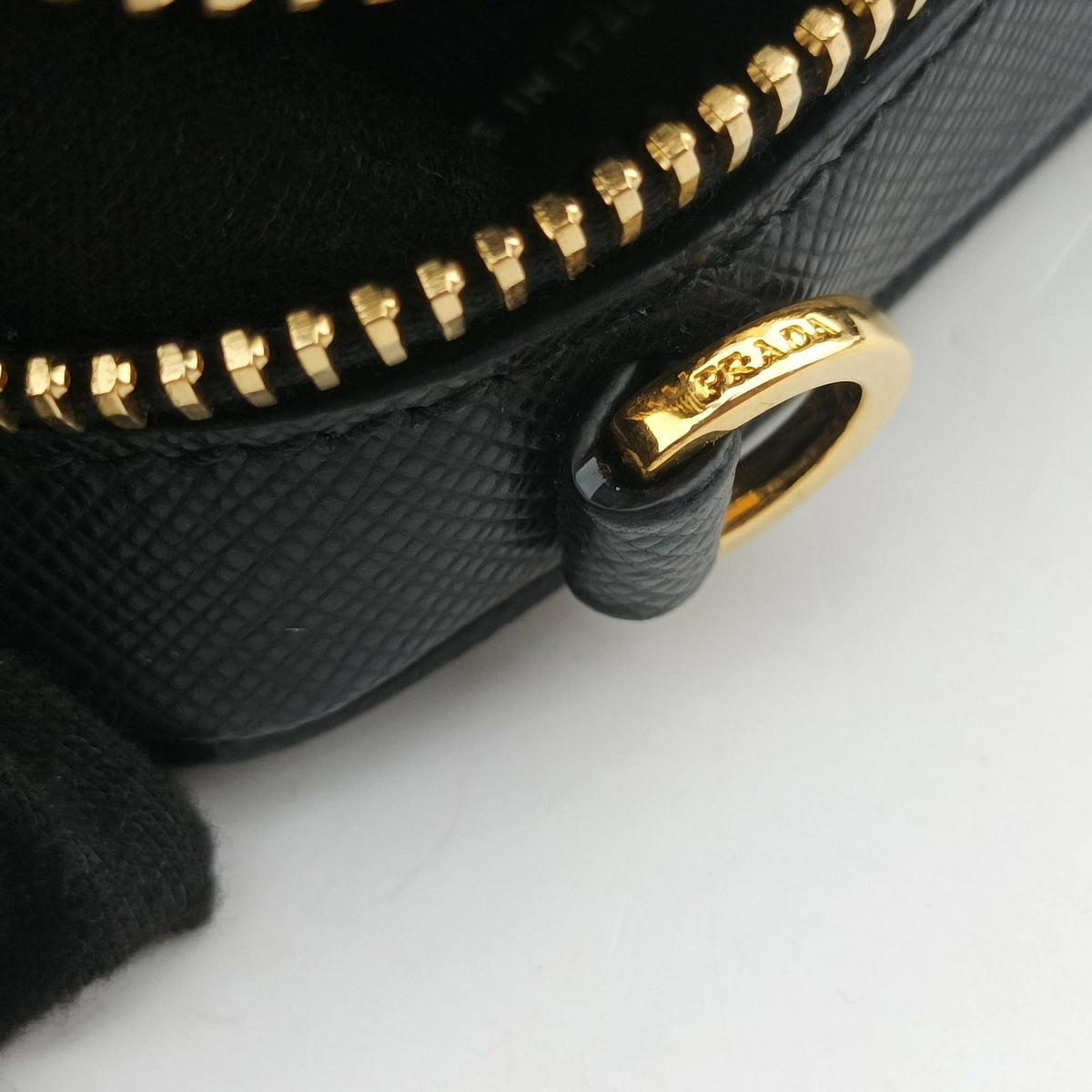 Pre-owned Prada Ribbon Mini Pochette Black SAFFIANO Leather 1NF674 clutchbag | stylenewstar