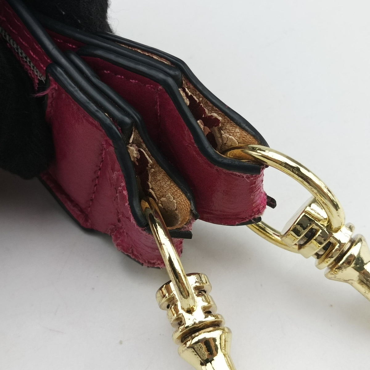 Vintage Celine Vintege Pink Leather  shoulderbag | stylenewstar