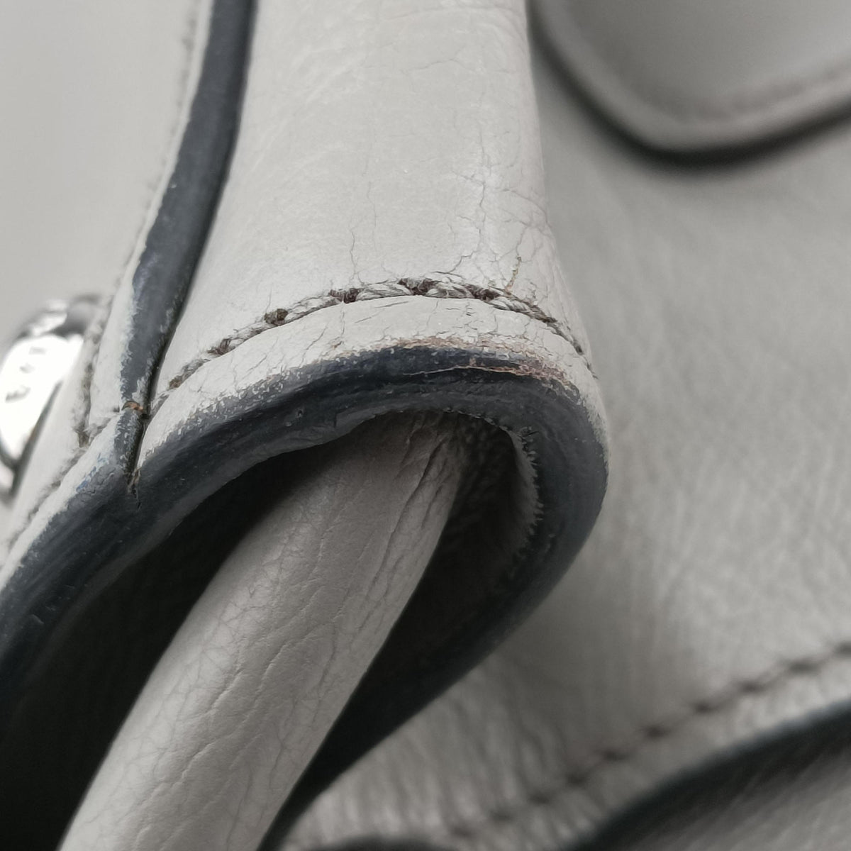 Pre-owned Prada Glace Twin Pocket Tote Grey leather B2625M handbag | stylenewstar