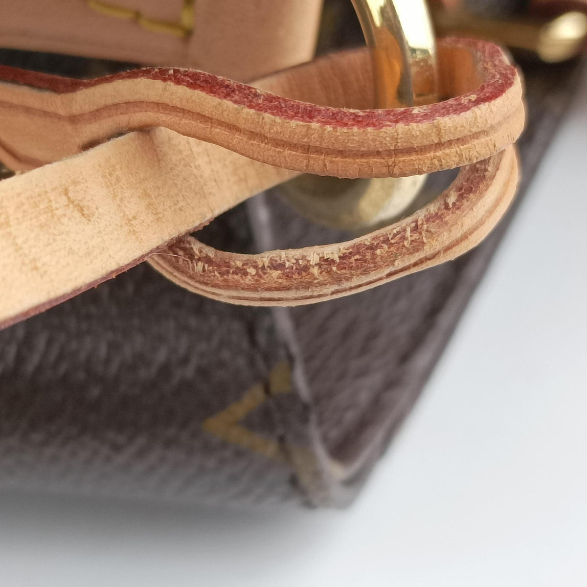 Secondhand Louis Vuitton MONTAIGNE MM Brown Monogram Canvas M41056 shoulderbag | stylenewstar