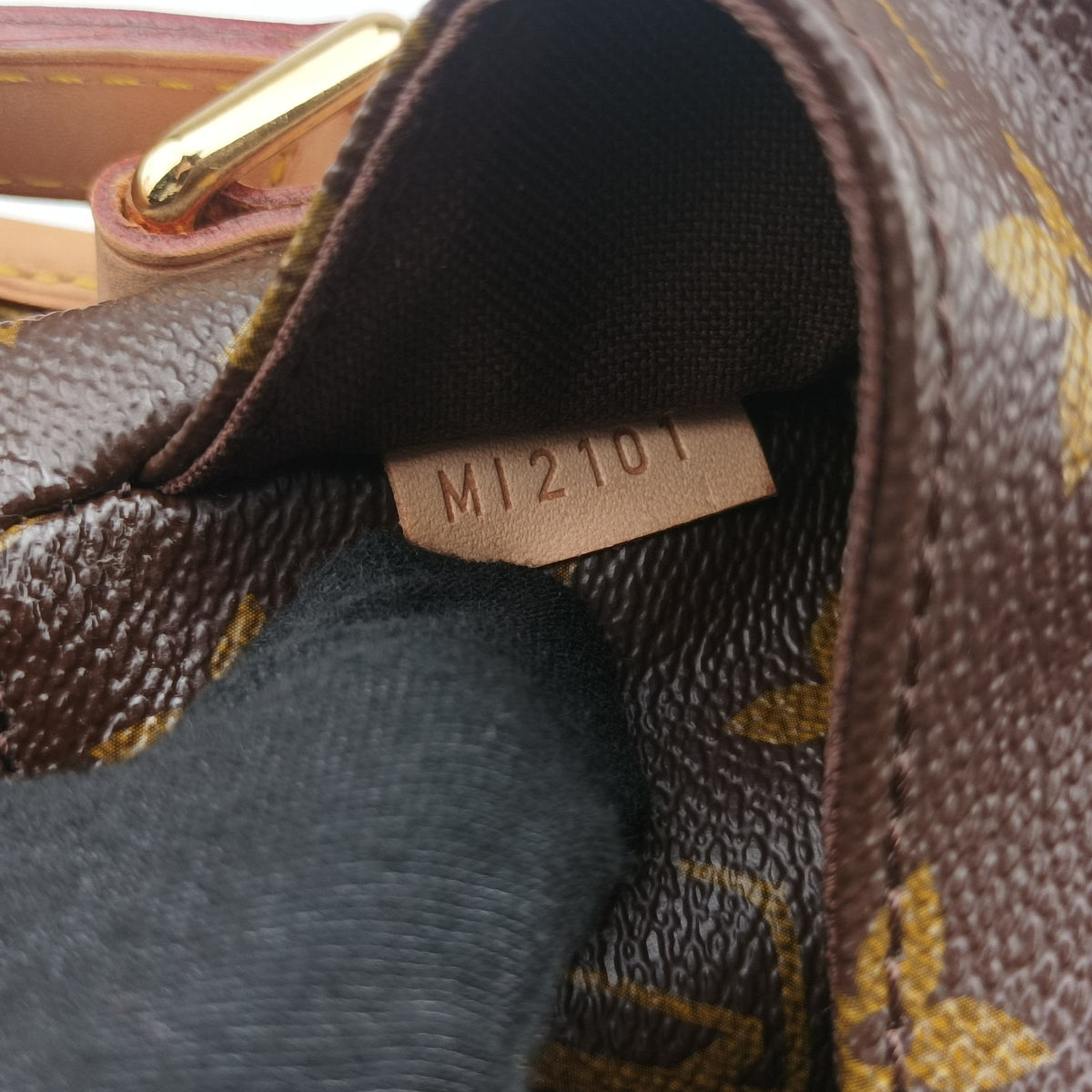 Secondhand Louis Vuitton Menilmontant PM Brown Monogram canvas M40474 shoulderbag | stylenewstar