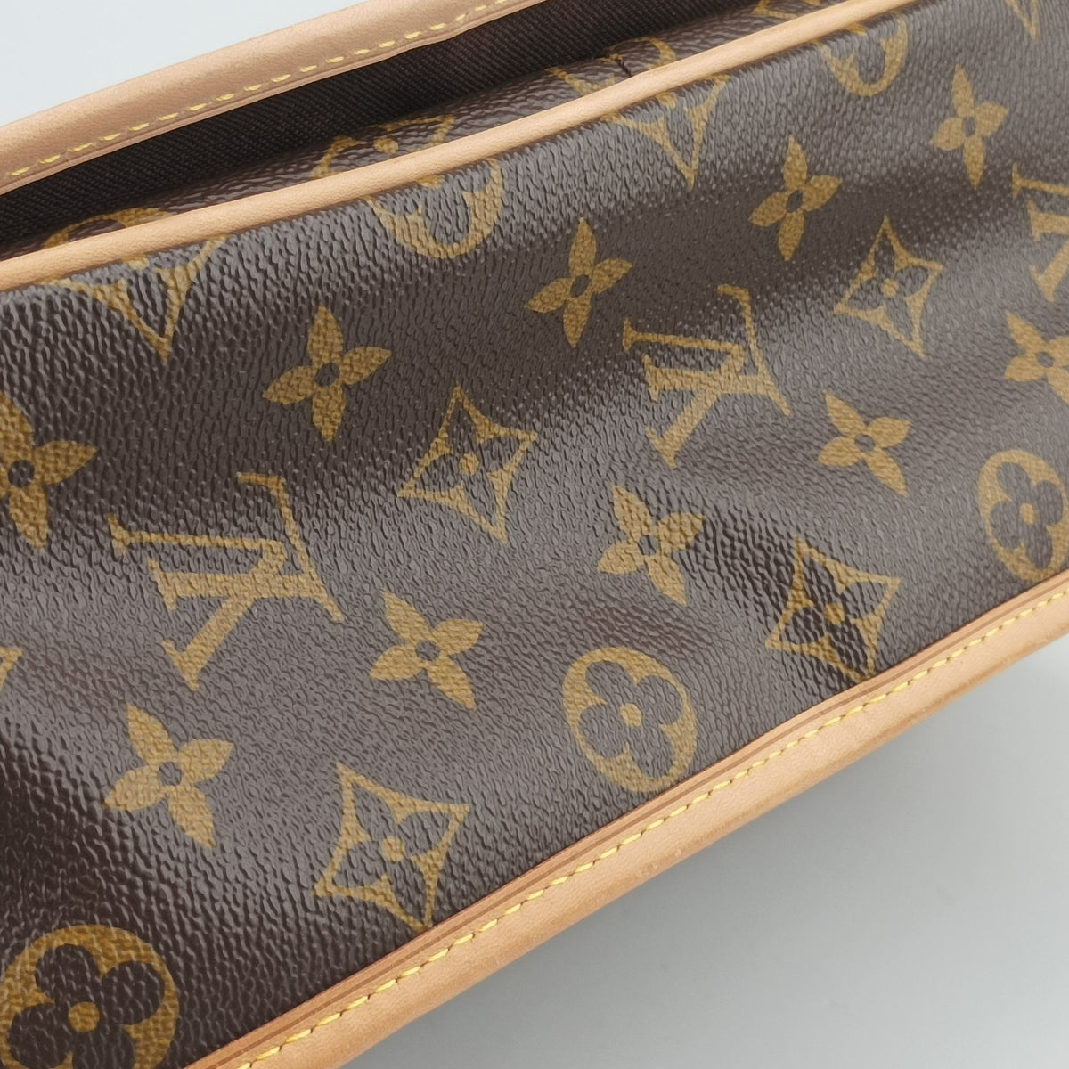 Secondhand Louis Vuitton Menilmontant PM Brown Monogram canvas M40474 shoulderbag | stylenewstar