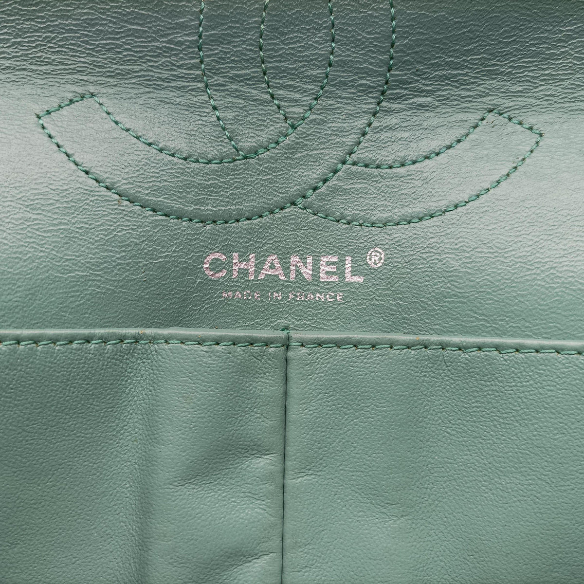 Secondhand Chanel 2.55 Matelasse Green Fabric A66985 shoulderbag | stylenewstar