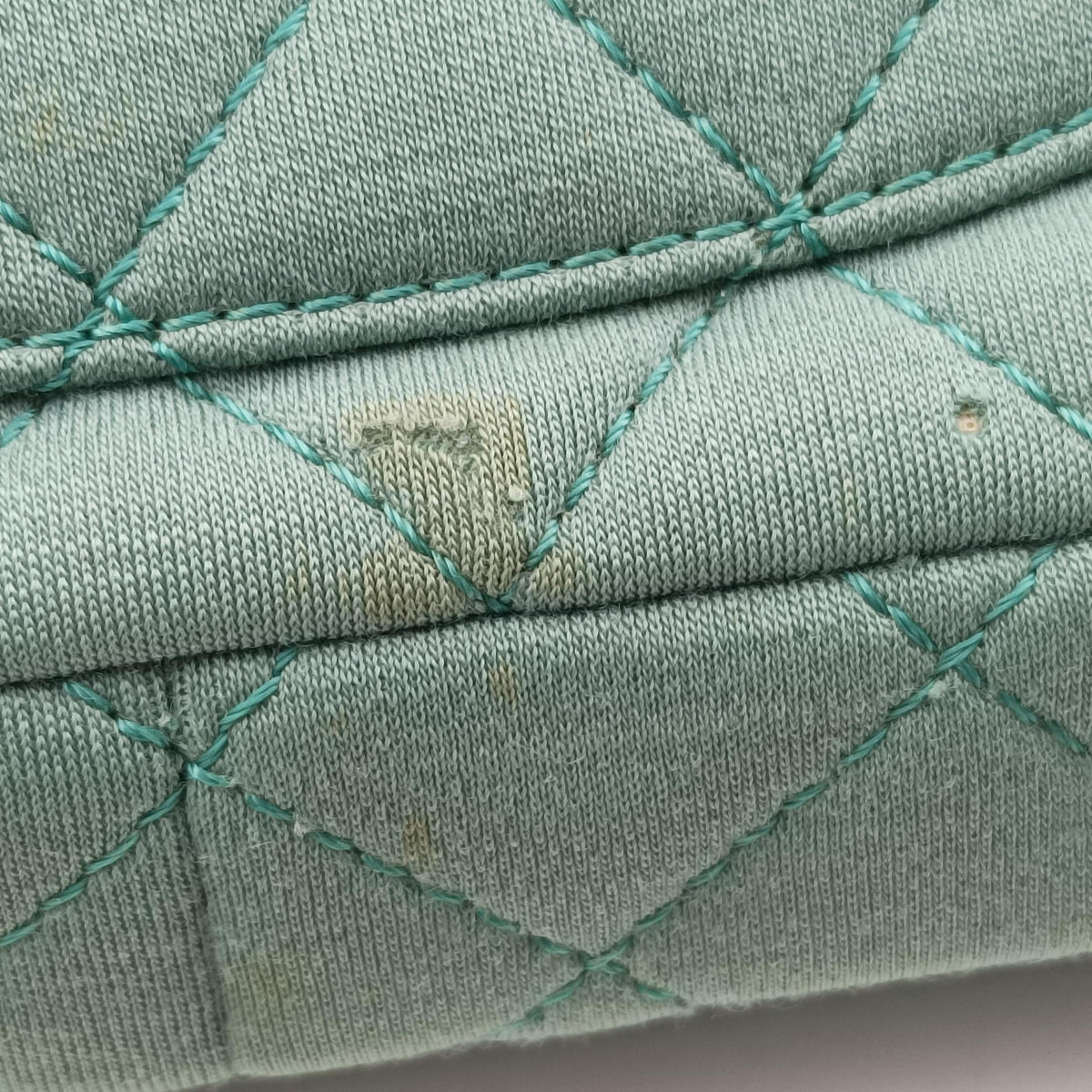 Secondhand Chanel 2.55 Matelasse Green Fabric A66985 shoulderbag | stylenewstar