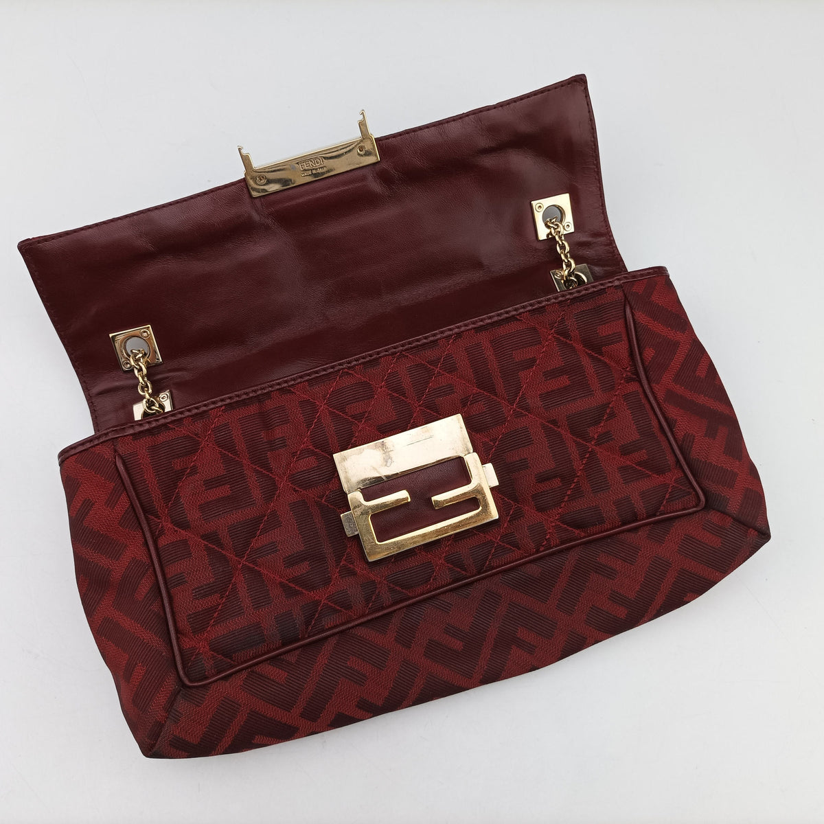 Secondhand Fendi Baguette Chain Flap Red Canvas × Leather 8BT139 shoulderbag | stylenewstar
