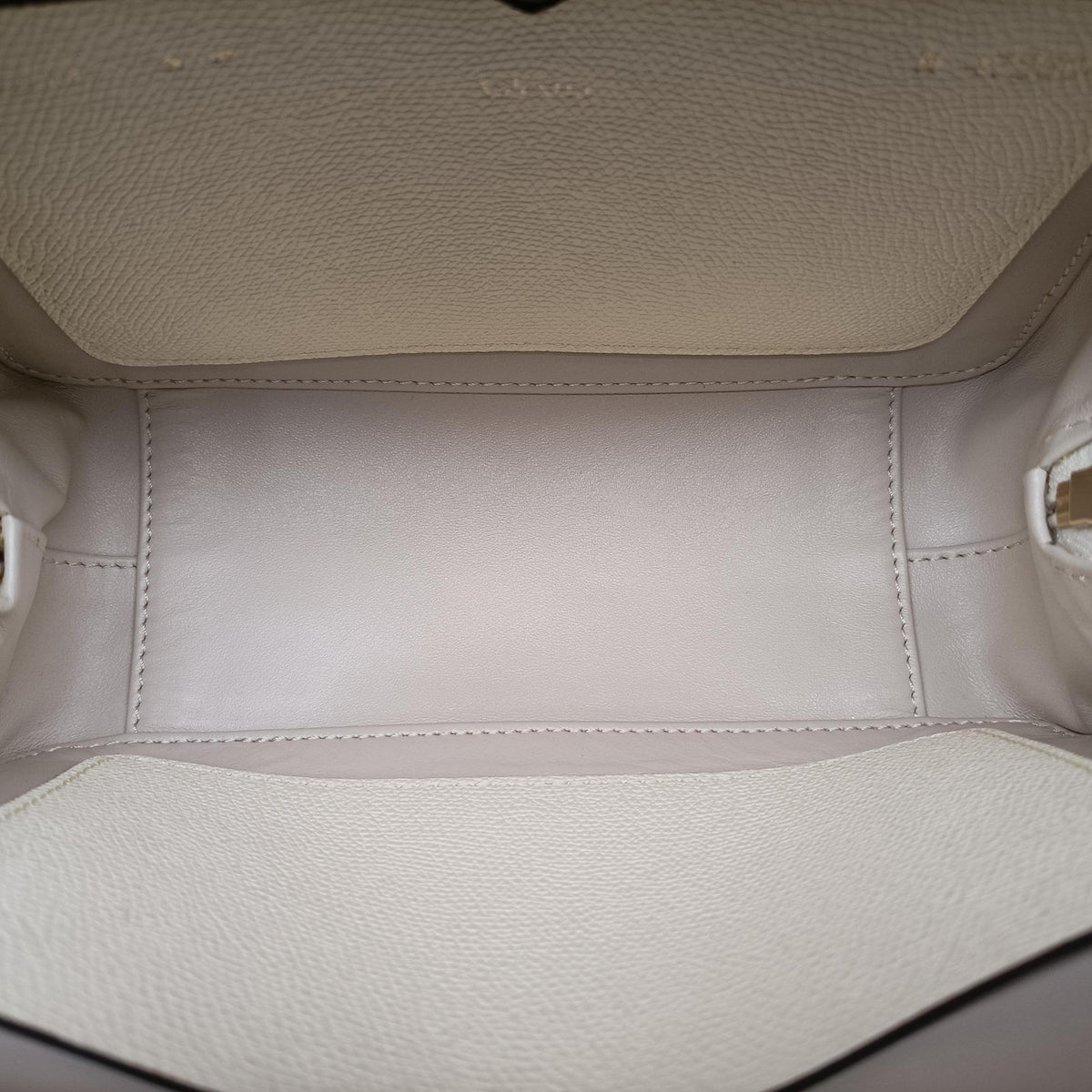 Vintage Valextra Serie Esse Mini White Leather  shoulderbag | stylenewstar