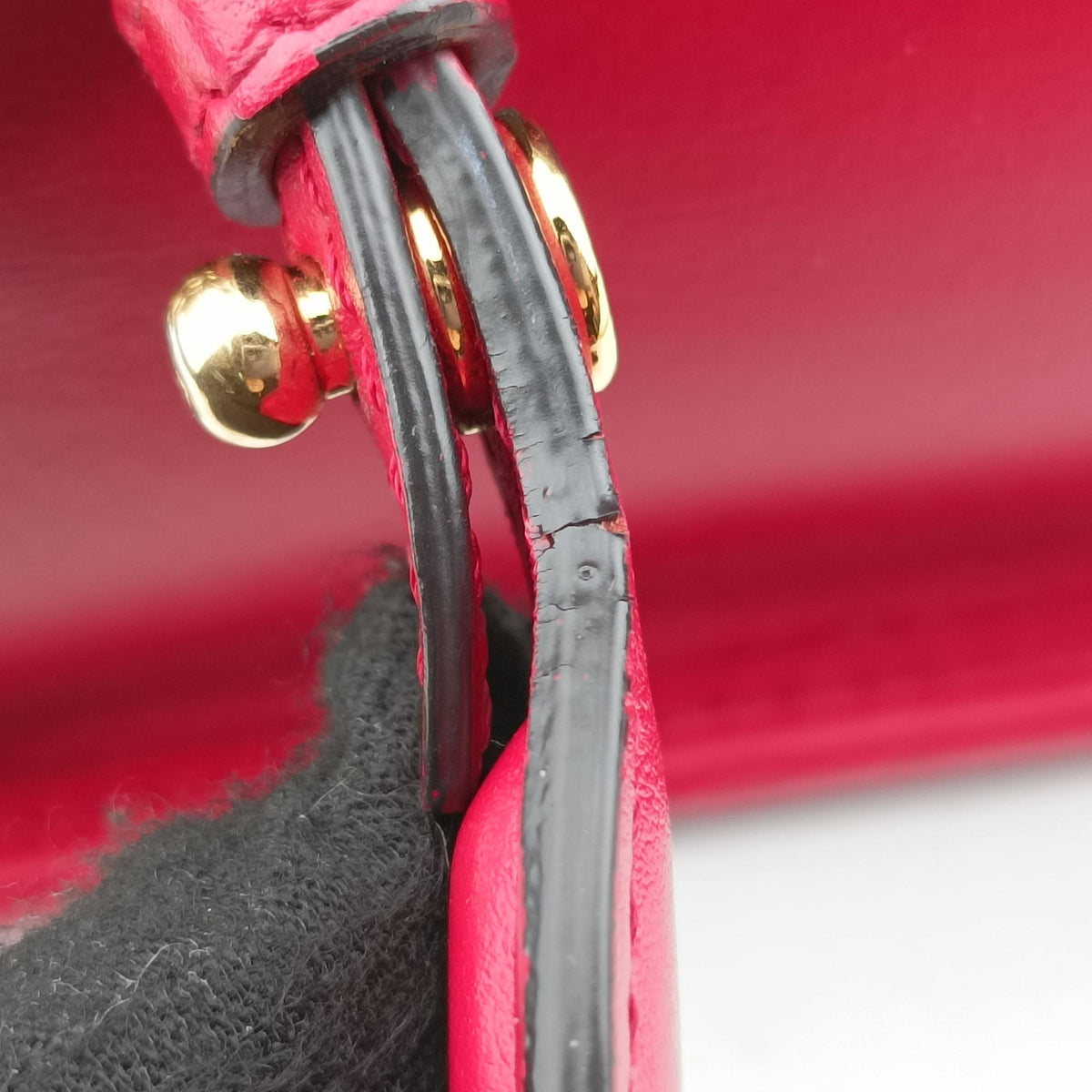 Pre-owned Fendi KAN I F Red Leather 8BT286 shoulderbag | stylenewstar