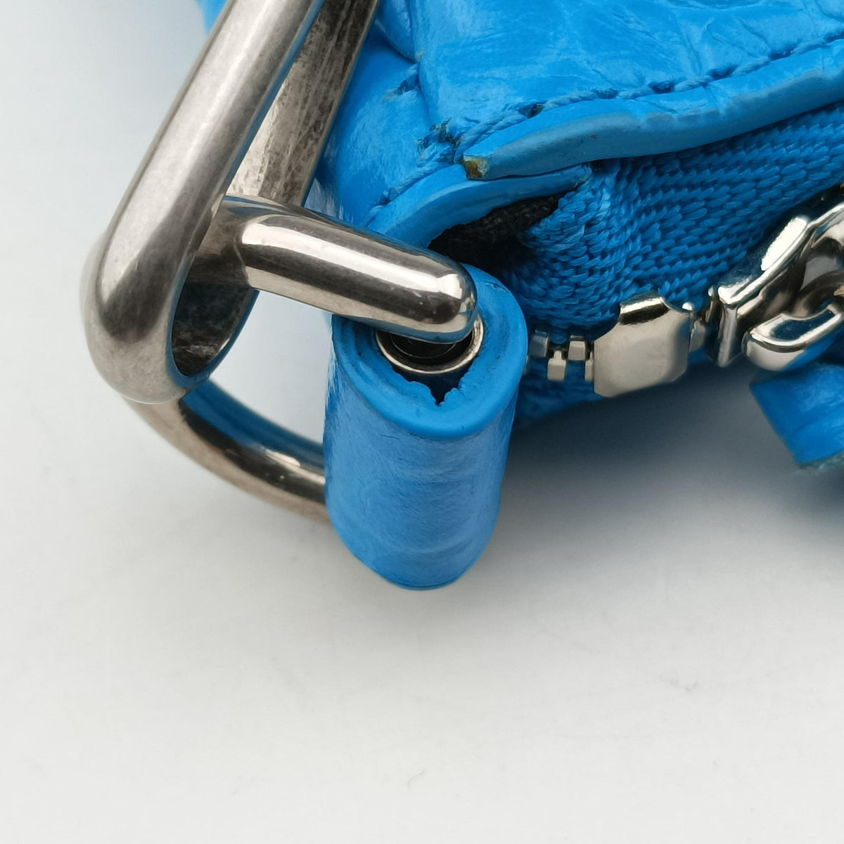 Pre-owned Balenciaga Le Cagole Blue Leather  shoulderbag | stylenewstar